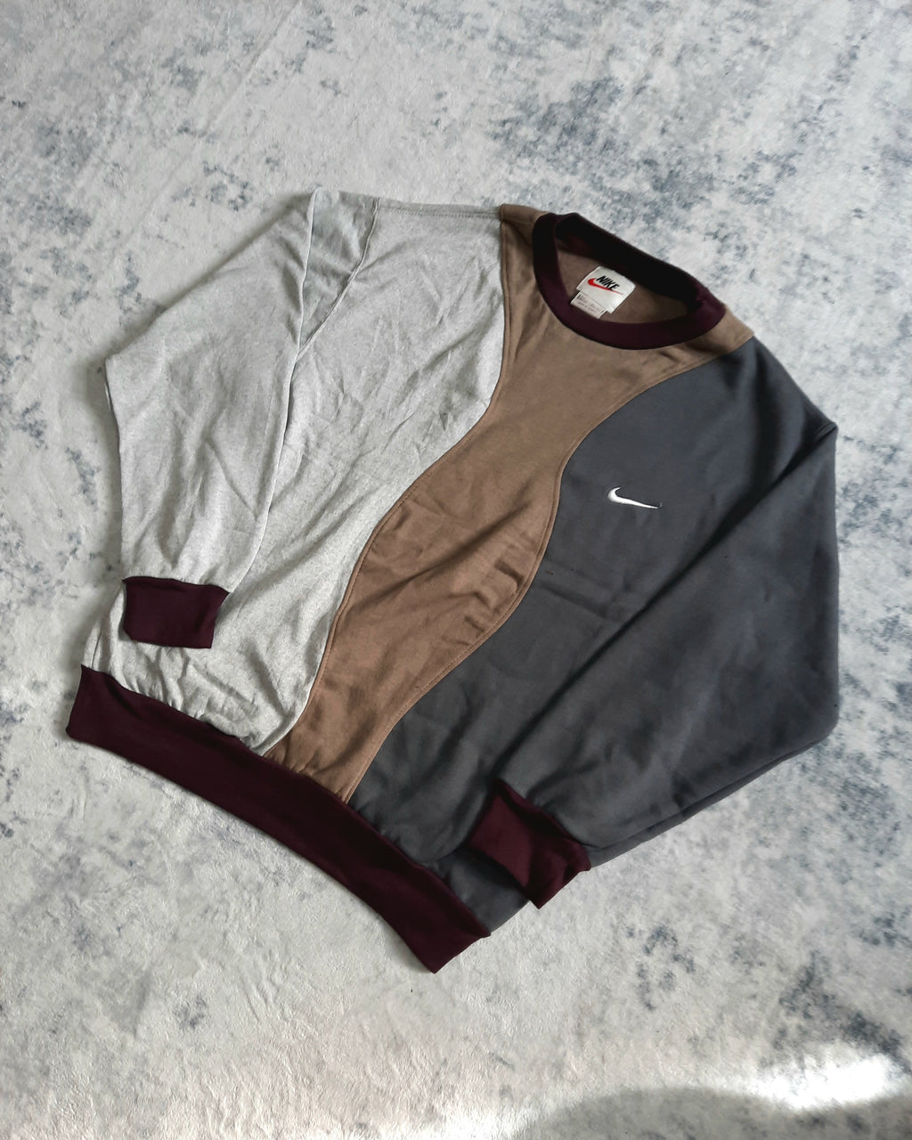 sweat nike retro dark grey, brown and white M