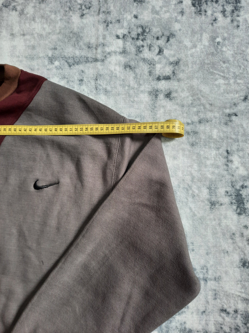 sweat nike retro grey, red and black