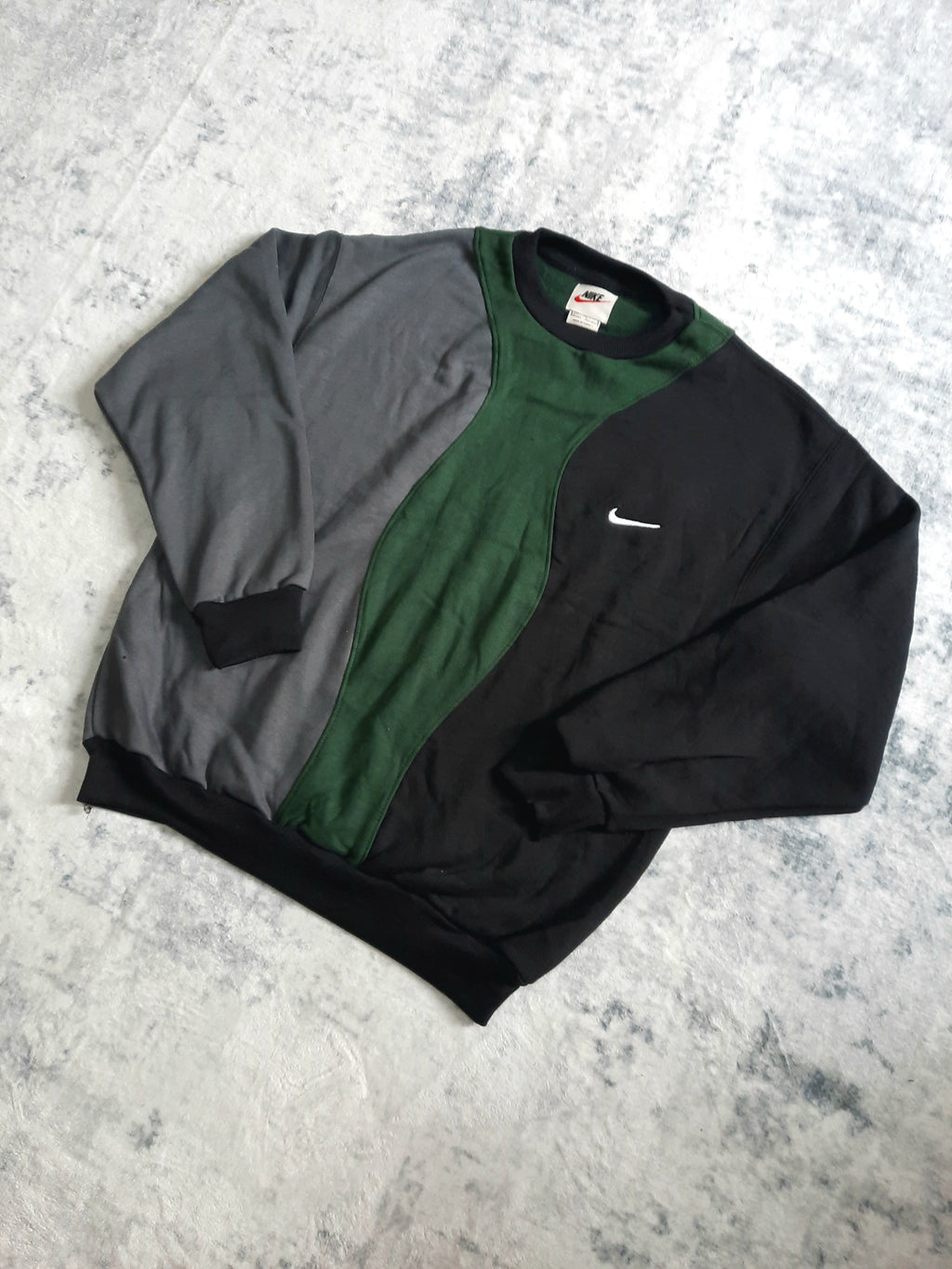 sweat nike retro black, green and grey L