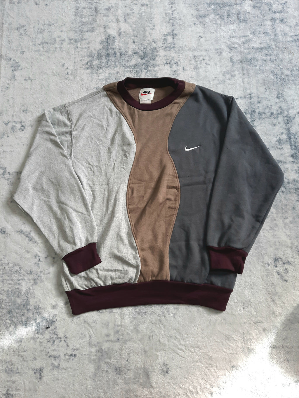 sweat nike retro dark grey, brown and white M