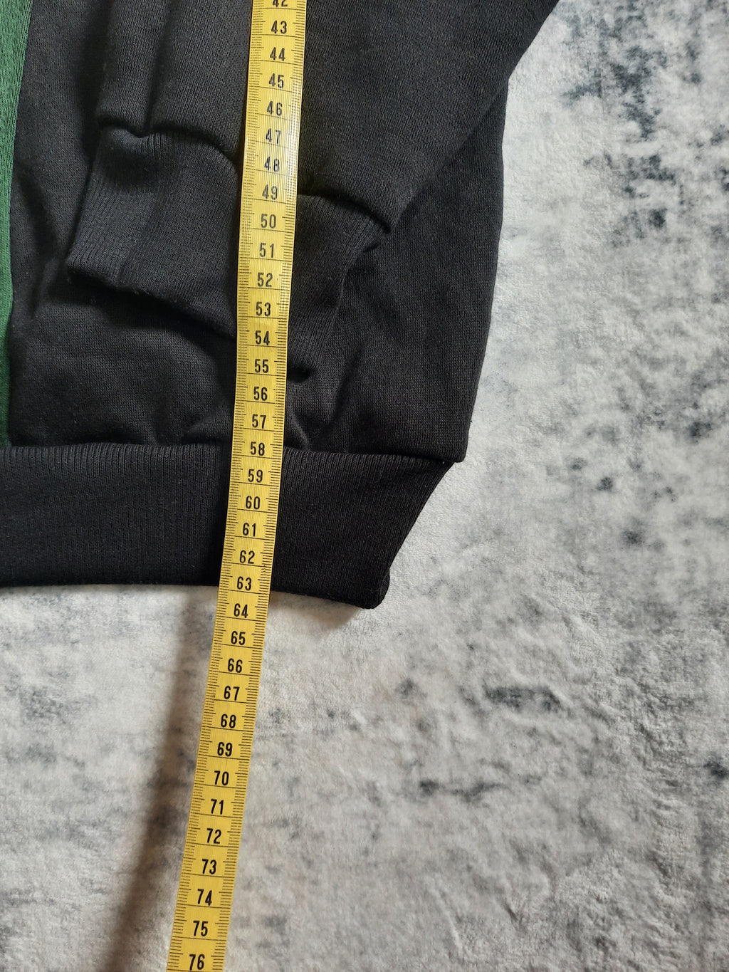 sweat nike retro black, green and white M