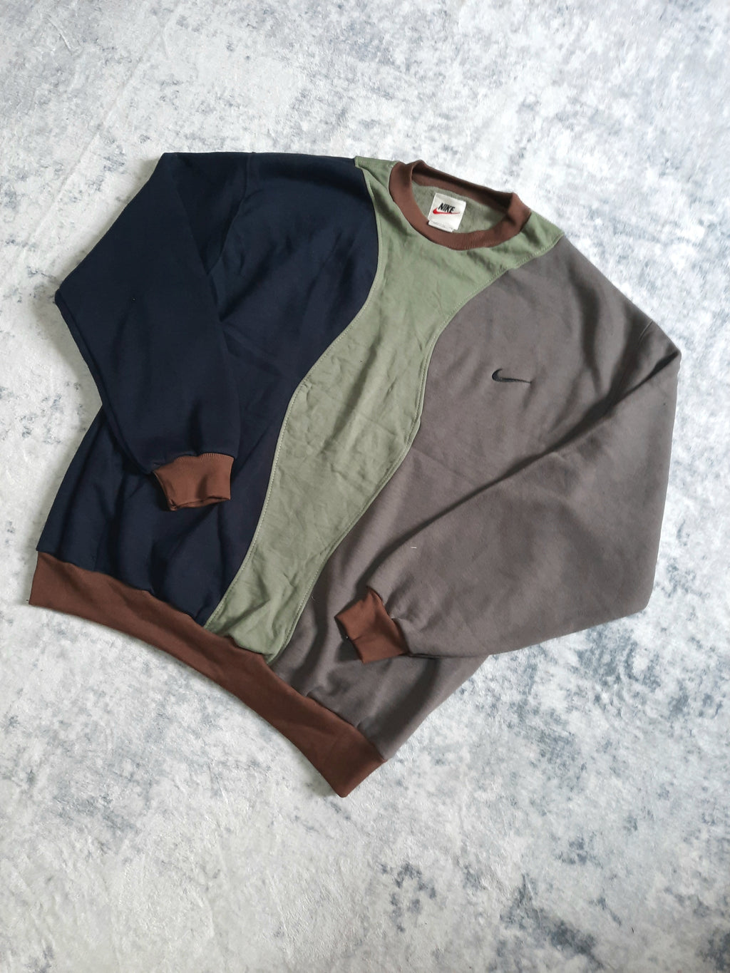 sweat nike retro grey, green and black XL