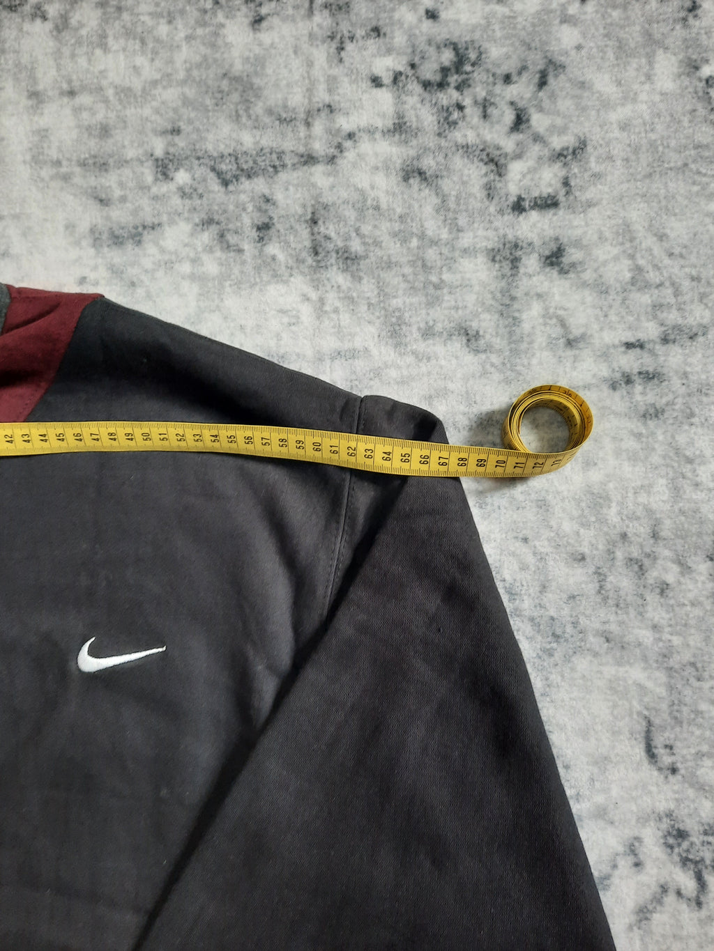 sweat nike retro black, red and grey